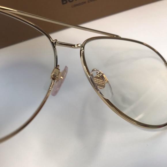 New authentic BURBERRY Women's Sunglasses, BE3128 - Picture 8 of 16